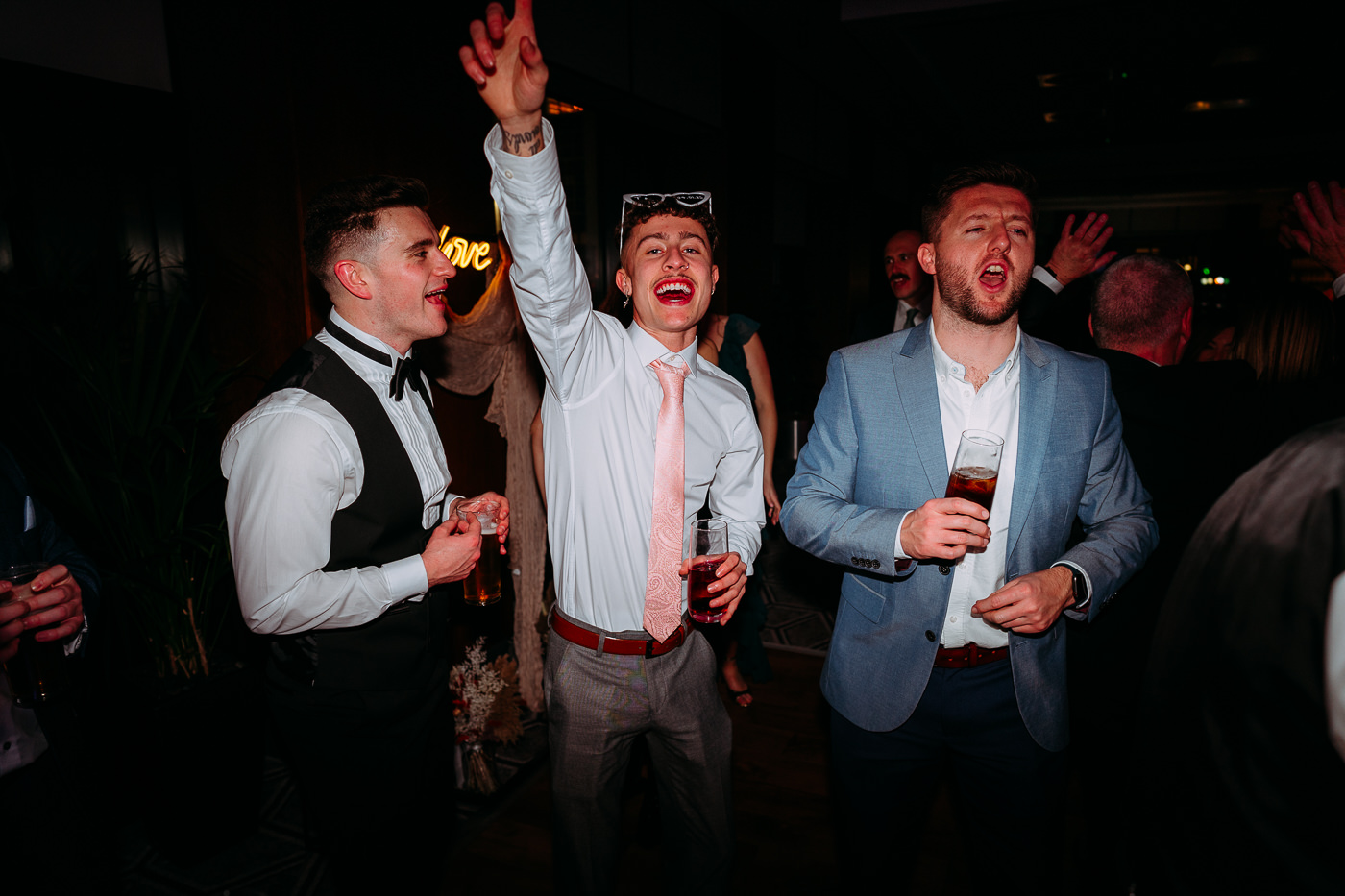 CARYS TOM PARKGATE HOTEL WEDDING CARDIFF 032 CARYS TOM PARKGATE HOTEL WEDDING CARDIFF 032